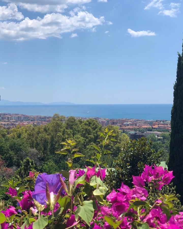 Villa Mareluna - Sea View And Garden Salerno Buitenkant foto